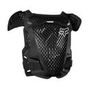Jofa Fox R3 negra vista en ángulo, casco ventilado y correas de cintura ajustables