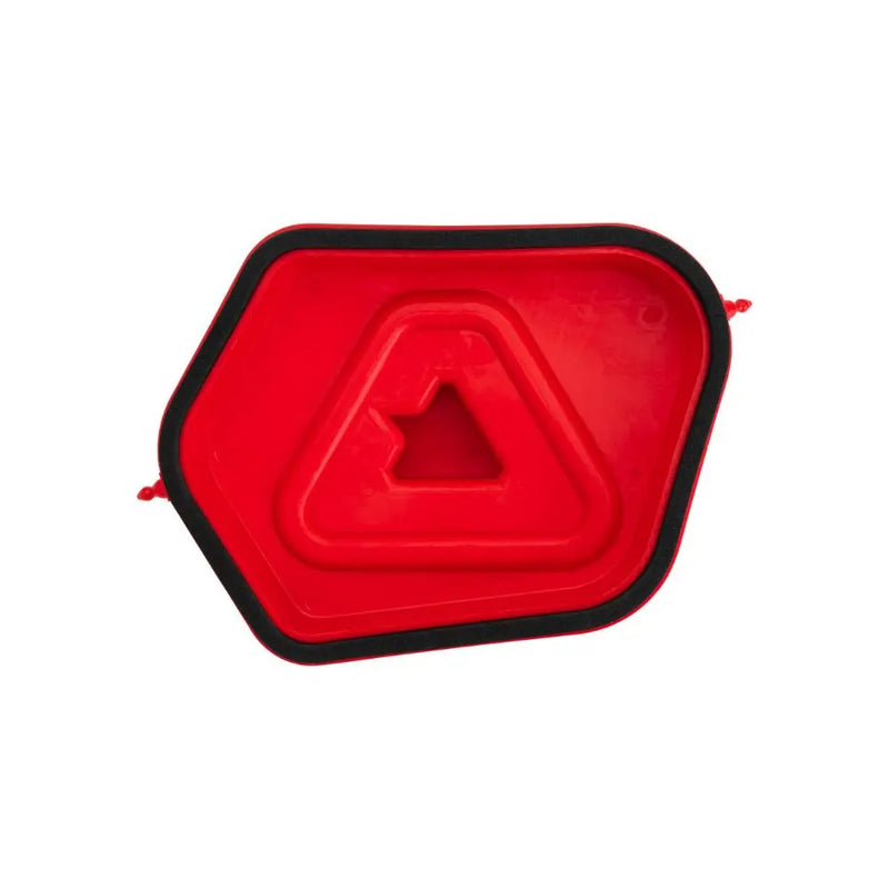 Tapa de lavado Tusk instalada en caja de filtro de aire de moto KTM enduro